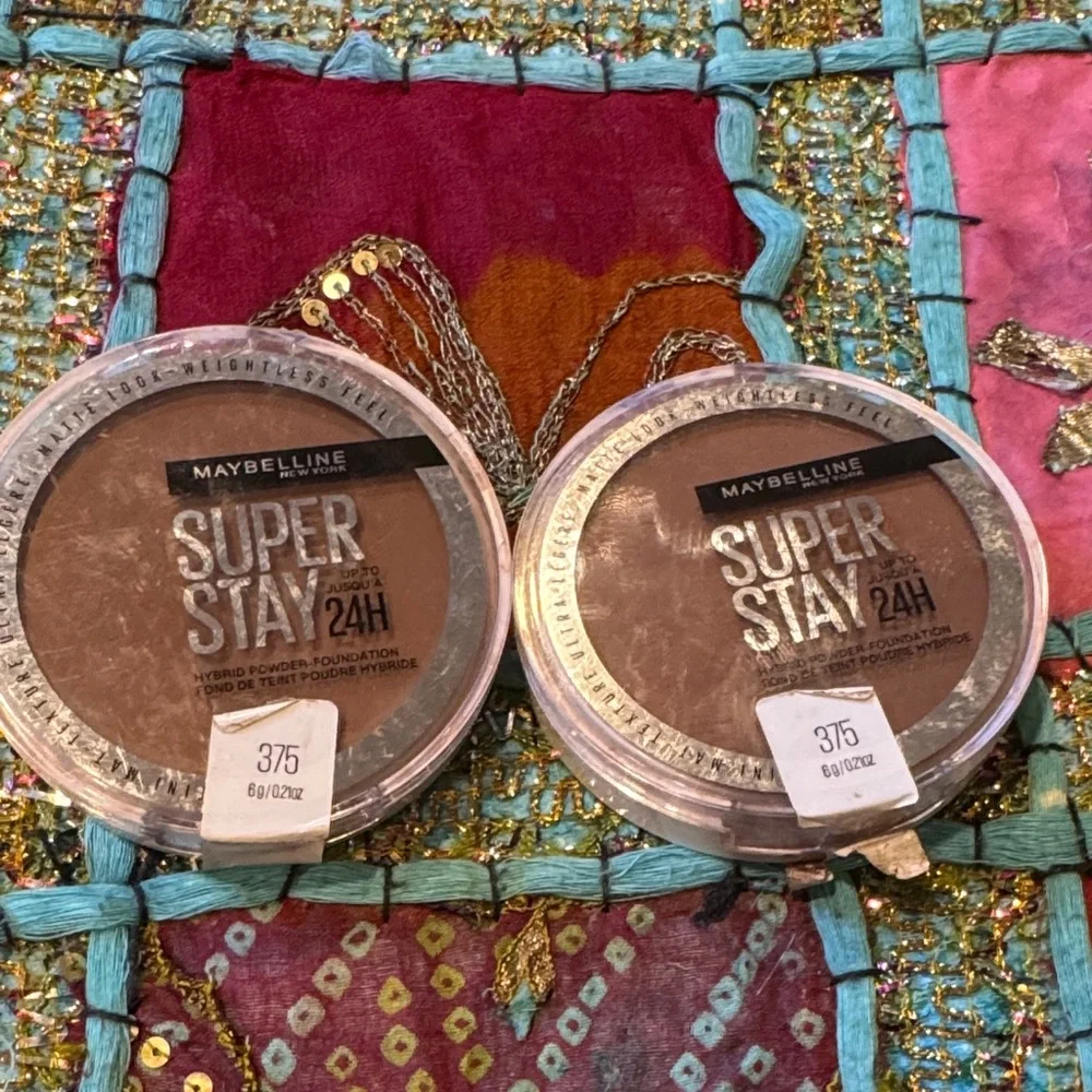 NWT Maybelline Super Stay 24H Powder Foundation in 375 $20 each /2 for $30